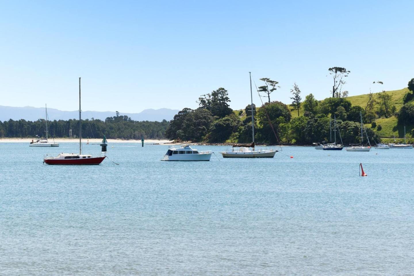 Oceanside Bliss - Absolute Beachfront - Uninterrupted Ocean Views With Pool Apartment Mount Maunganui Exterior photo