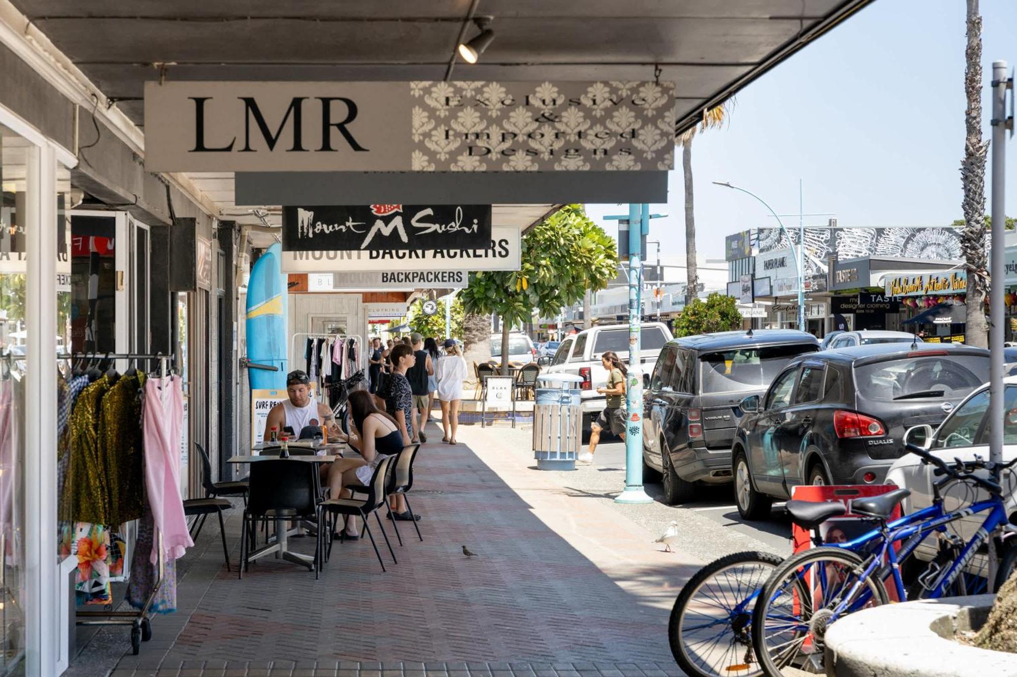 Oceanside Bliss - Absolute Beachfront - Uninterrupted Ocean Views With Pool Apartment Mount Maunganui Exterior photo