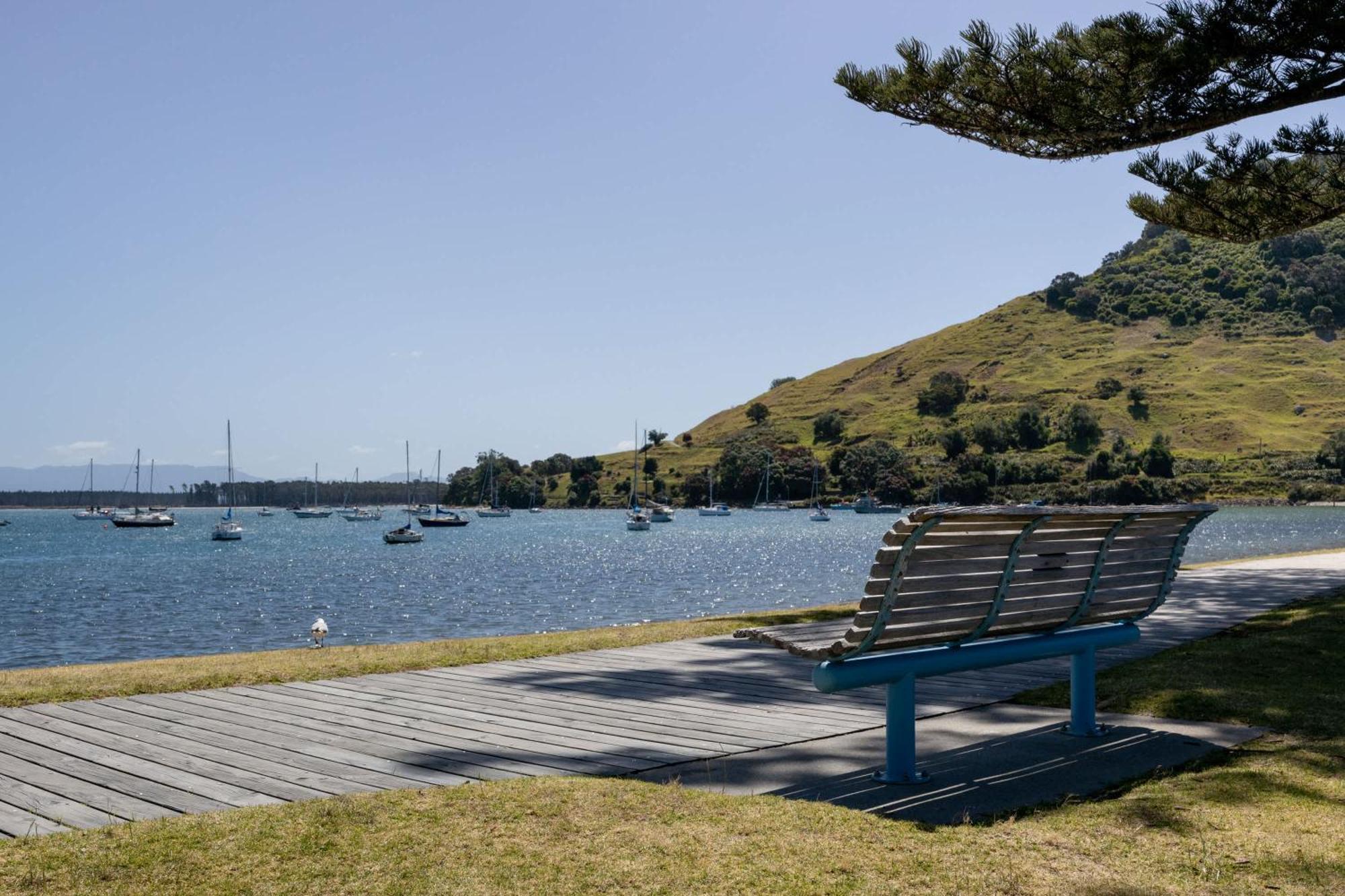 Oceanside Bliss - Absolute Beachfront - Uninterrupted Ocean Views With Pool Apartment Mount Maunganui Exterior photo