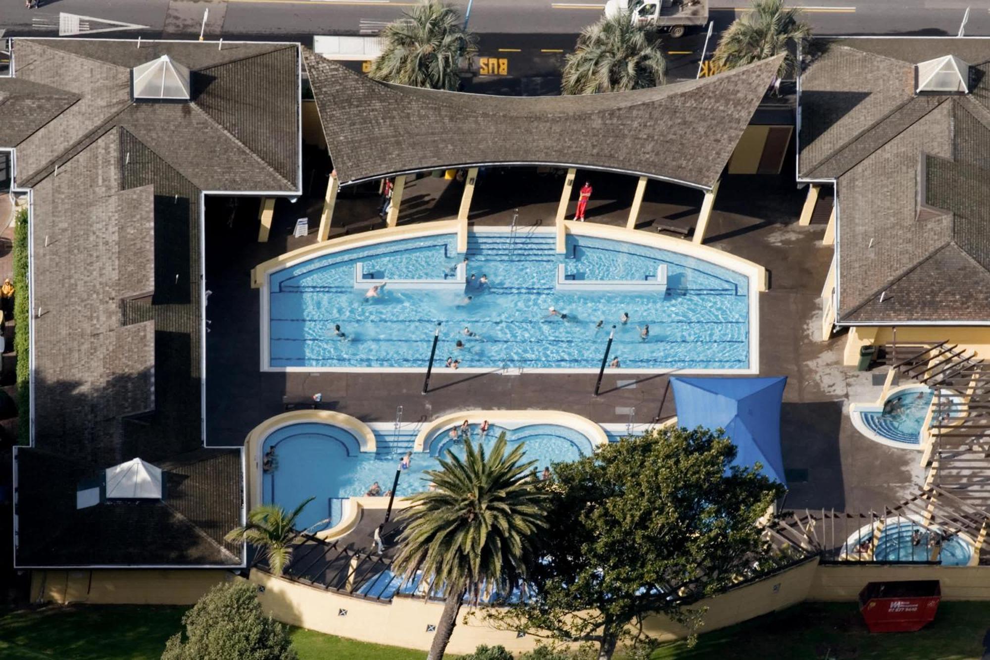 Oceanside Bliss - Absolute Beachfront - Uninterrupted Ocean Views With Pool Apartment Mount Maunganui Exterior photo